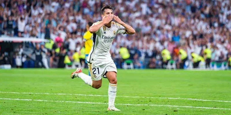 Real Madrid ứng viên nặng ký trên bảng xếp hạng la liga