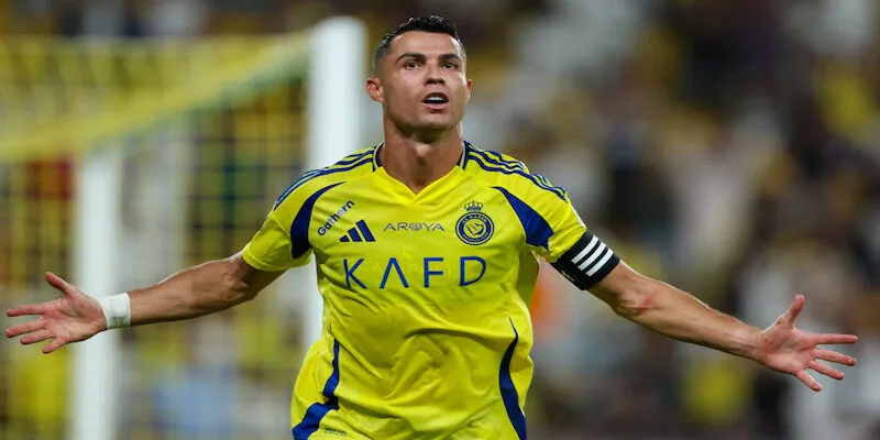 CR7 và Al Nassr đều gây ra nhiều thất vọng cho CĐV CR7 và Al Nassr đều gây ra nhiều thất vọng cho CĐV