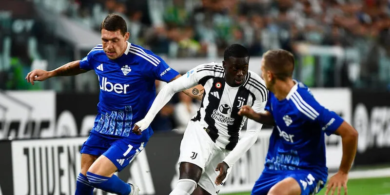 Como có mùa giải đầu tiên đầy ấn tượng tại Serie A Como có mùa giải đầu tiên đầy ấn tượng tại Serie A