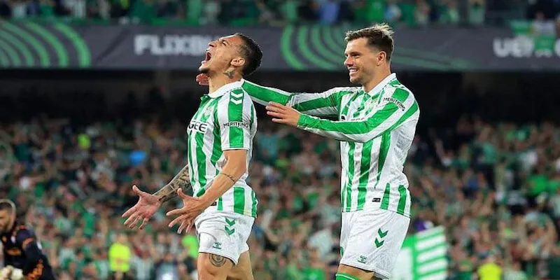 Antony đang là nguồn cảm hứng lớn nhất trong lối chơi của Betis Antony đang là nguồn cảm hứng lớn nhất trong lối chơi của Betis