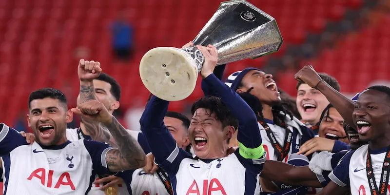 Tottenham vừa giành chức vô địch Europa League đầy cảm xúc Tottenham vừa giành chức vô địch Europa League đầy cảm xúc